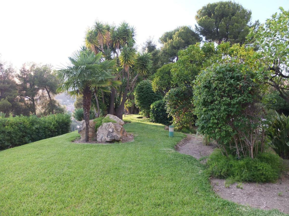 Appartement Le Belvedere Roquebrune-Cap-Martin Exteriör bild